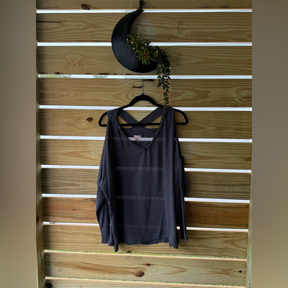 Juicy Couture Gray Top with Chain Accent